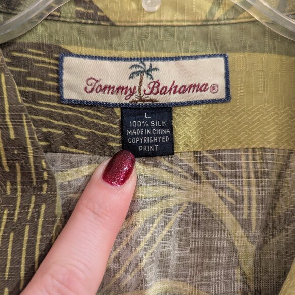 TOMMY BAHAMA 100% Silk Bird of Paradise Shirt L Button Down Short-Sleeve Green - Picture 6 of 11